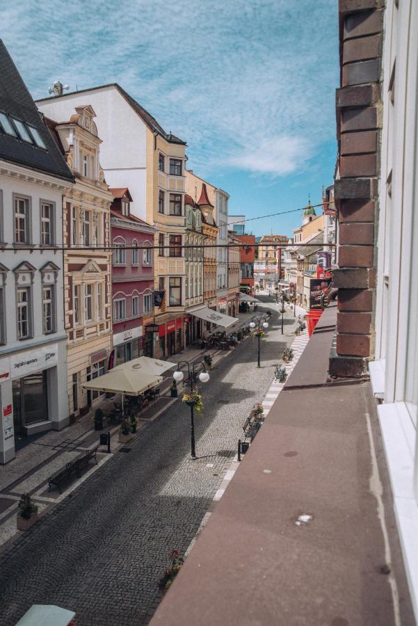 Grand Apartments In The Centre Of Teplice Exterior photo